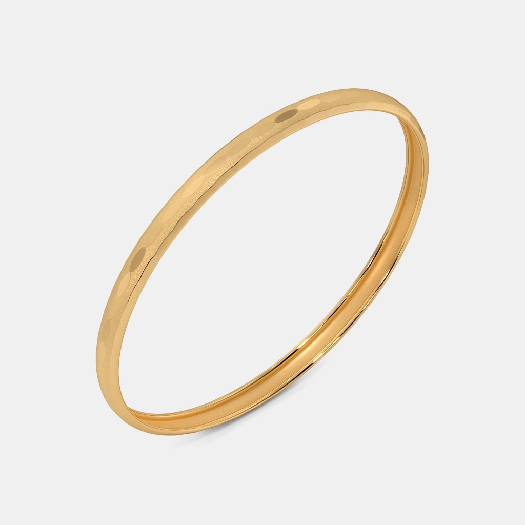The Enticement Textured Round Bangle