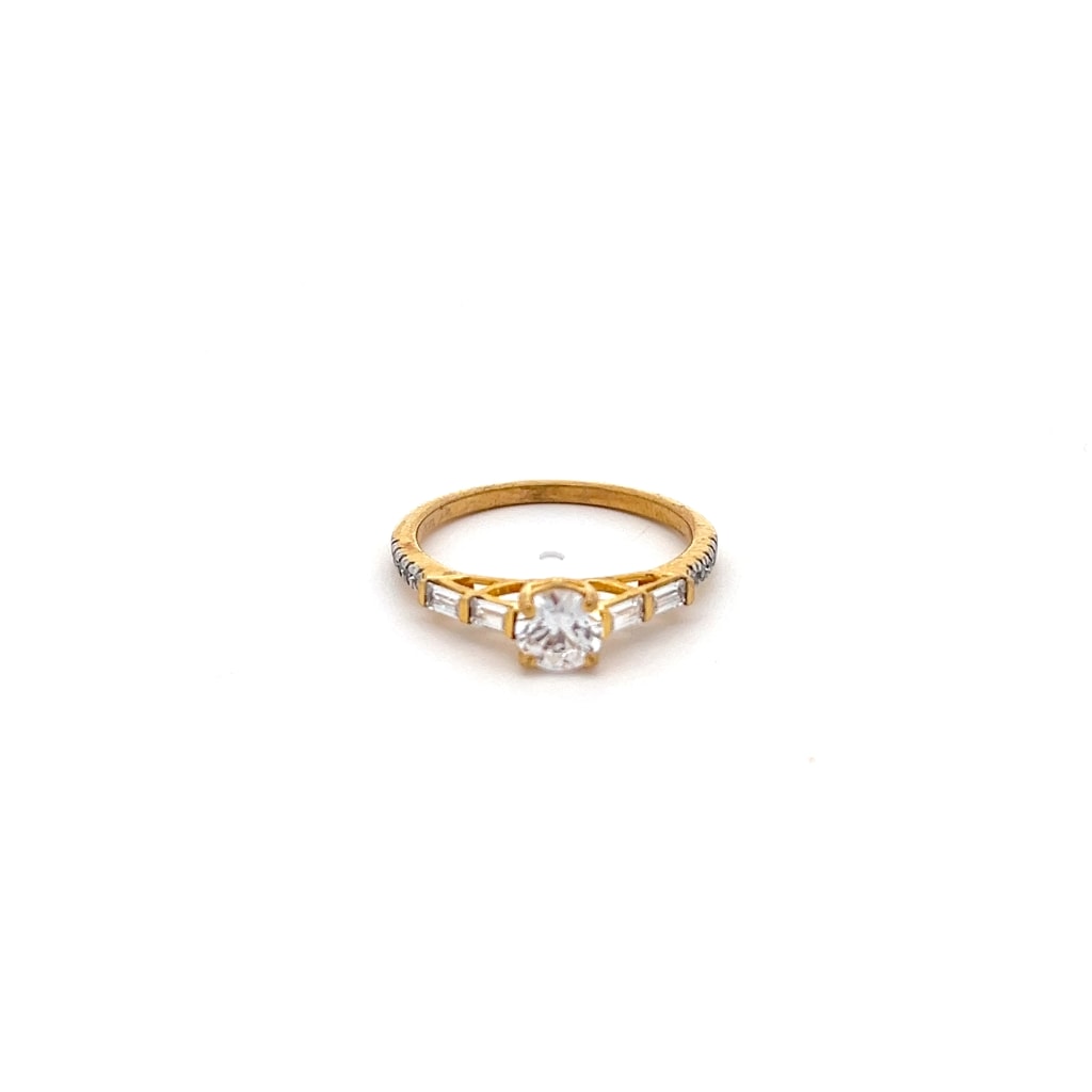 The Lune Pour Toujours Solitaire Ring