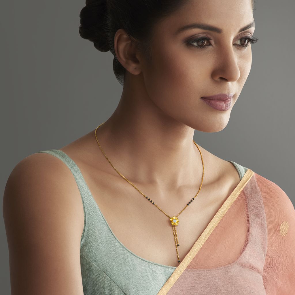 Blue stone mangalsutra design new arrivals
