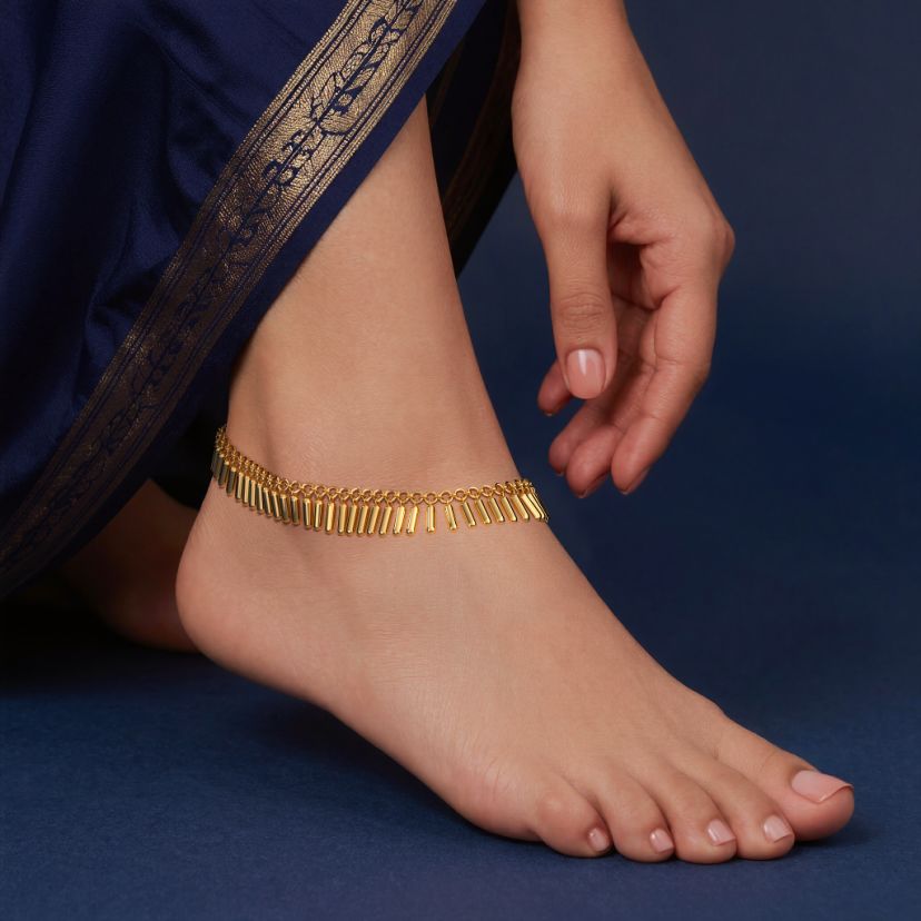 The Illarion Toggle Anklet - image 3