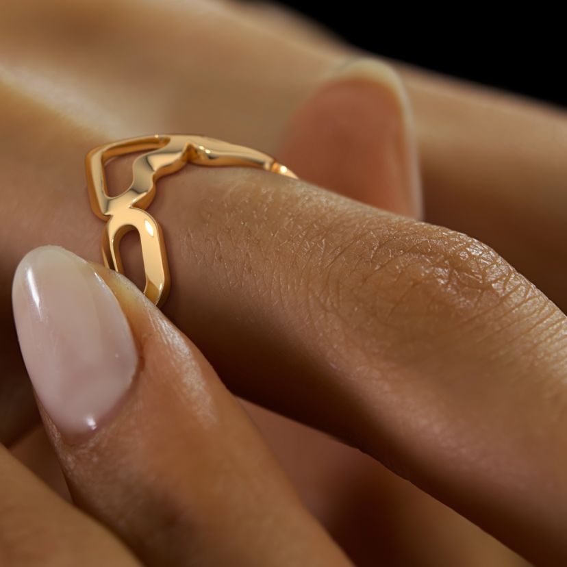 The Dunara Chevron Ring - image 6