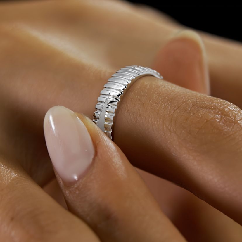 The Vezera Band Ring - image 6